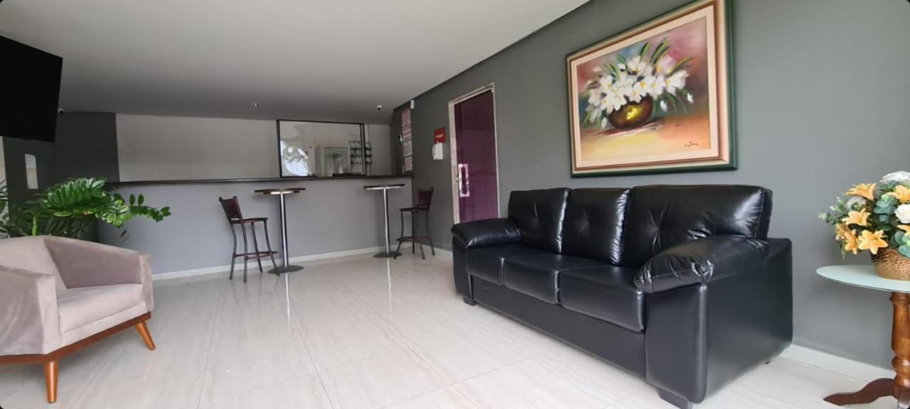 Petro Hotel Candeias Candeias  Dış mekan fotoğraf